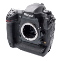 Nikon D5 mit XQD-Kartenslot gebraucht