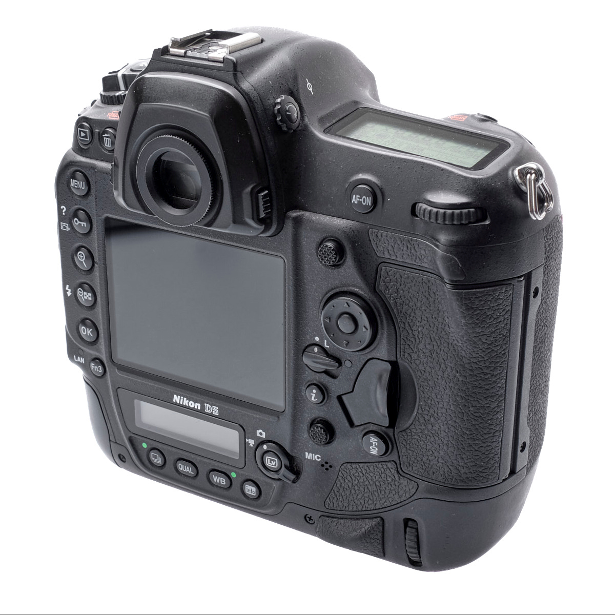 Nikon D5 mit XQD-Kartenslot gebraucht