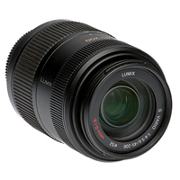 Panasonic 45-200 mm/4,0-5,6 OIS gebraucht