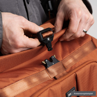 thinkTank Umhängetasche FocusPoint Crossbody 8L Urban Rust