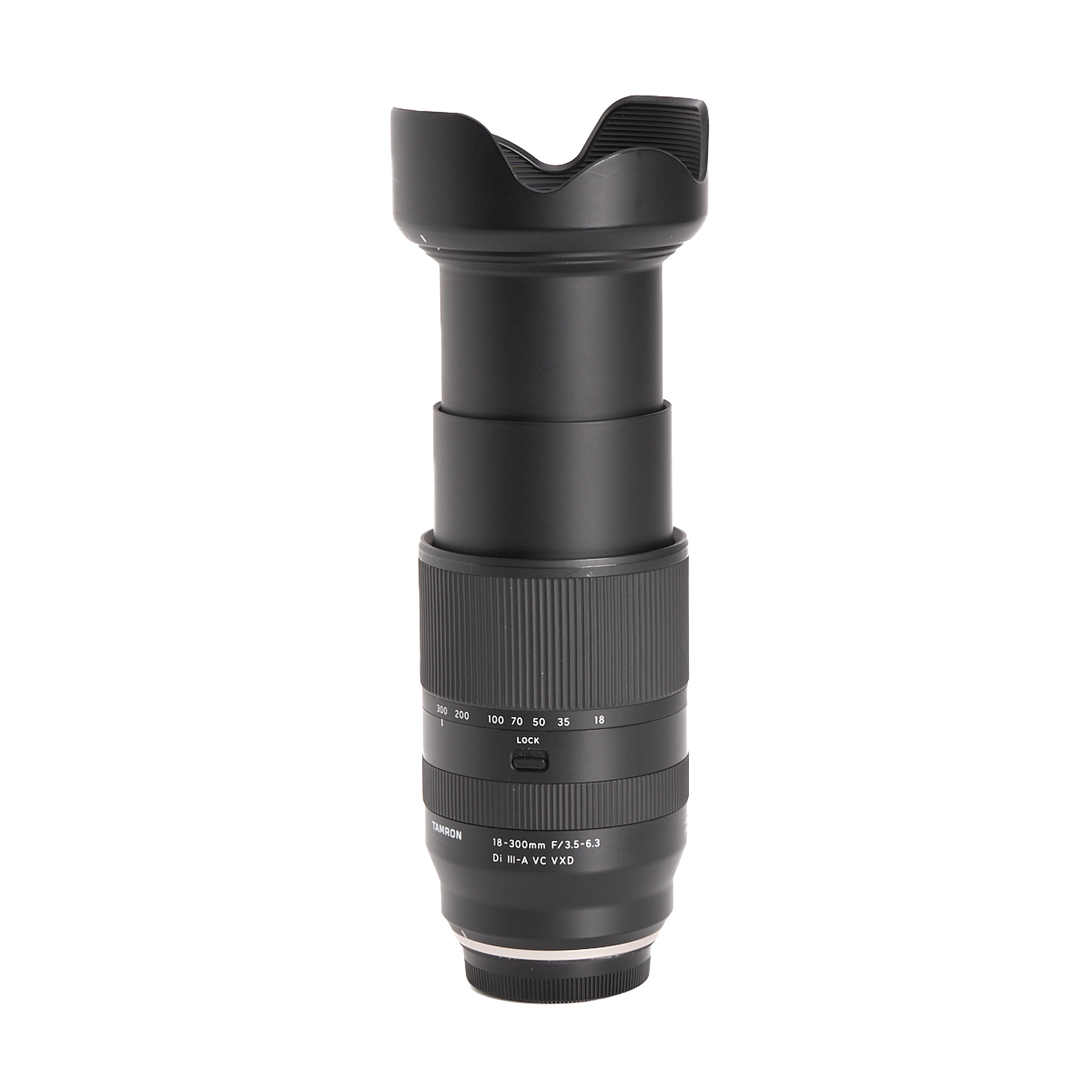 Tamron 18-300mm F3.5-6.3 Di III-A VC VXD für Fujifilm X-Mount gebraucht